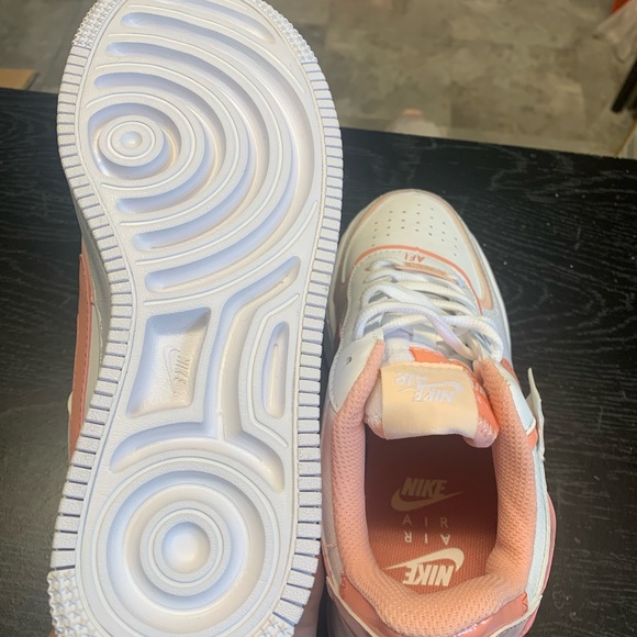 Air Force 1 shadow - Picture 8 of 8